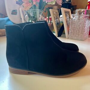 Cat & Jack Black Ankle Booties